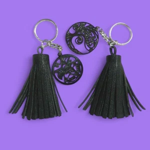 LLAVERO DE BORLA GÓTICA pentagrama negro árbol de la vida wiccan witch bag clip V4 - Imagen 1 de 7