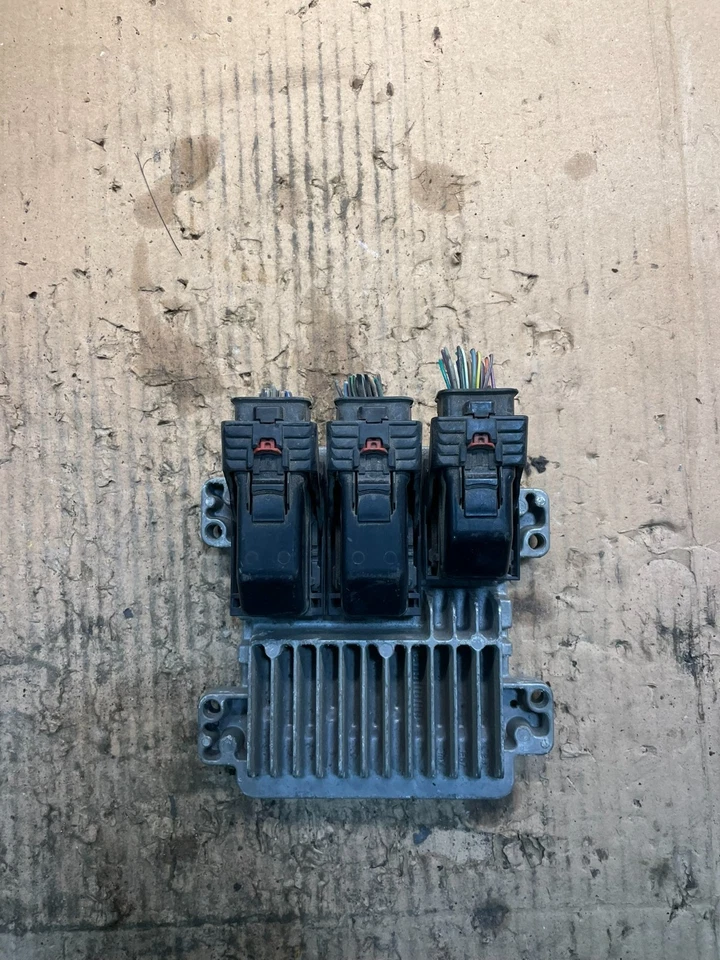 Chevrolet Colorado 2009 a 2012 motor caja cerebral ECU ECM OEM V2213 DG Foto 1 de 4