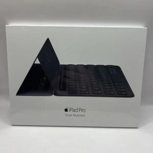 Apple A1772 Smart Keyboard iPad Pro 9.7" MM2L2AM/A - New Sealed - Picture 1 of 4