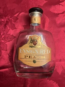 Botella de whisky canadiense Ensign Red Peach 750 ml - Imagen 1 de 2
