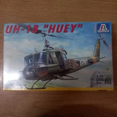 UH 1B HUEY Kit ITALERI 1:72  - Immagine 1 di 4
