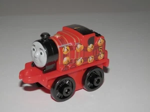 Thomas and Friends Minis 2015 ADVENT JAMES motor ponderado original - NUEVO - Imagen 1 de 4