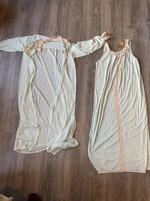 Conjunto de bata de camisón vintage para mujer de encaje mediano de nailon ropa de salón pijama años 70 Foto 1 de 4
