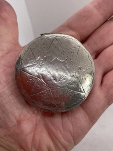 Antike georgianische Schnupftabakdose aus massivem Silber aus dem 18. Jahrhundert mit hellem Schliffdekor - Bild 1 von 14