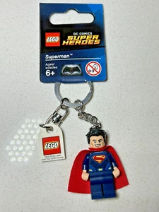 LEGO Superman Minifigure # 853590 DC Comics Key Chain Dawn Of Justice 2016 - Picture 1 of 2