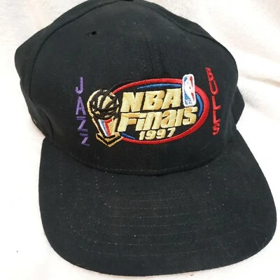Vintage NBA Finals Hat Chicago Bulls Utah Jazz 1997 Michael Jordan black New Era - Image 1 of 4