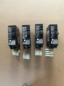 Qty of 4 - SIEMENS BLHF2 Ground Fault Circuit Breakers 1 Pole 20 Amp 120V - Picture 1 of 4