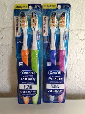 Escova de Dentes Oral-B Pulsar Expert Clean, Macia - Pacote com 2 - Total de 4 Escovas de Dentes - Imagem 1 de 4