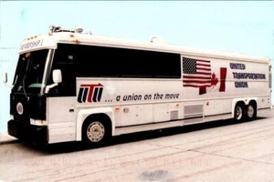 Advertising  UNITED TRANSPORTATION UNION Mobile Training Bus  2000 4X6 Postcard - Picture 1 of 2