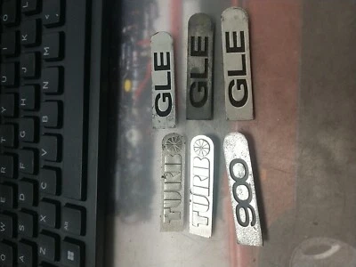 Emblema de puerta de guantera One Early Saab 900 TURBO O GLE O 900 Foto 1 de 2