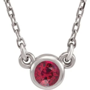 Collar solitario redondo de rubí natural de platino de 3 mm de 16 - Imagen 1 de 2