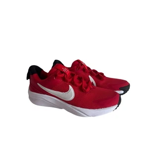 Nike Star Runner 4 Jungen rot weiß Sneaker Schuh DX7614-600 Größe 13C - Bild 1 von 8