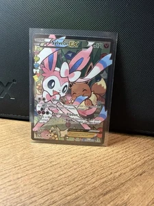 Sylveon EX (Full Art) RC32-32 Generations: Radiant Collection Holo NM - Bild 1 von 2