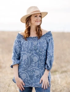 The Pioneer Woman On Off Shoulder Smocked Blouse, Women's Sz XL - Picture 1 of 3