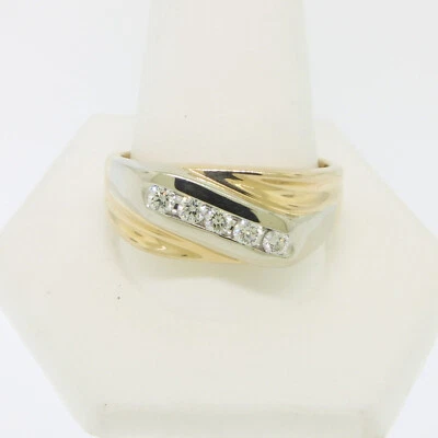 Alianza de boda para hombre 0,6 quilates corte redondo diamante simulado oro de 14 quilates dos tonos sobre Foto 1 de 4