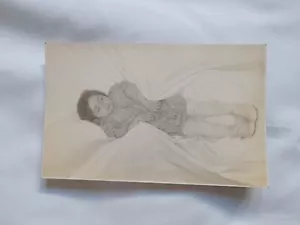 Antique post mortem postcard photo - Picture 1 of 3