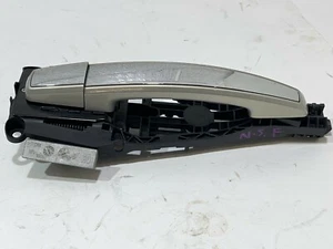 VAUXHALL INSIGNIA 2010 EXTERIOR DOOR HANDLE FRONT or REAR LEFT SIDE SILVER/08-17 - Picture 1 of 9