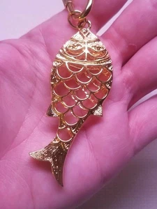 NEW Vintage Goldtone Fish Keychain 2.5" Vintage Old Stock Keyring Carabiner Clip - Picture 1 of 4