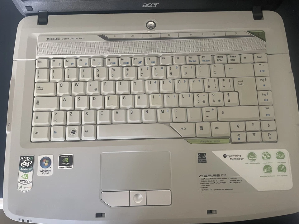 Acer Aspire 5520 NON FUNZIONANTE | Solo laptop | CPU inclusa | No RAM/SSD - Immagine 1 di 4