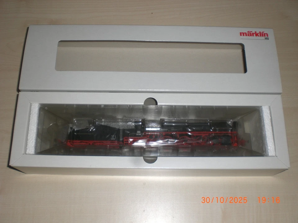 Märklin 37915 Schlepptender-Schnellzuglokomotive BR 03.10 der DB  NEU/OVP - Bild 1 von 1