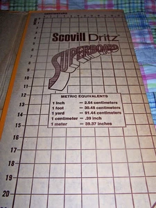 Tagliere vintage modello SCOVILL DRITZ SUPERBOAED (40 pollici x 70 pollici) - Foto 1 di 7