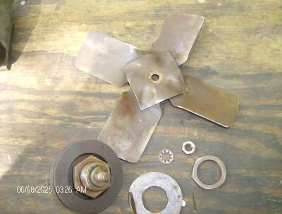 gravely fan and bearing - Image 1 of 4