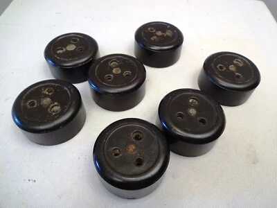 Enchufe eléctrico vintage baquelita y cerámica Khosla 5 amperios 250 V 7 piezas Alfa Foto 1 de 4