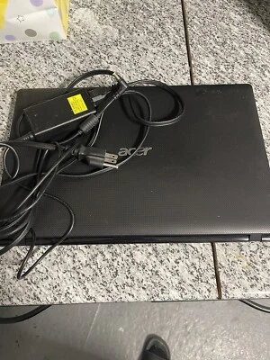 Acer Negro Pantalla Portátil 15.6 Inc Usado para Piezas Sin Estuche  Foto 1 de 4