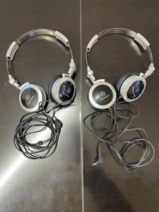 Mercedes Benz On Ear Headphones Wired For In Car Entertainment - Picture 1 of 14