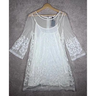 NUEVO CON ETIQUETAS H&M Vestido BOHO Blanco Dividido Floral Bordado Malla Superposición 12 Caprichoso Foto 1 de 4