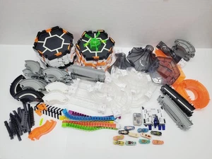Hexbug Nano Konvolut 80+ Stück Gleisröhren Plattformen 11 Bugs Bite Force Battlebot - Bild 1 von 19