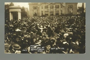 Battle Creek MICHIGAN RP 1911 PRESIDENT TAFT Day Visit Crowd AMERICAN FLAGS - Picture 1 of 2