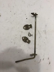 1983 1984 Yamaha YTM200 L Tri Moto Trike OEM ORIGINAL SEAT LATCH - Picture 1 of 2