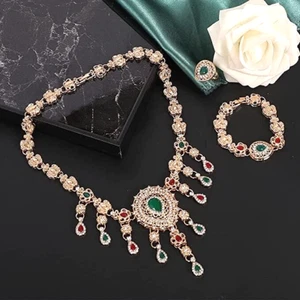 Indian Bollywood Style Jewelry Set Necklace Ring Bracelet Earrings RED + GREEN - Picture 1 of 4