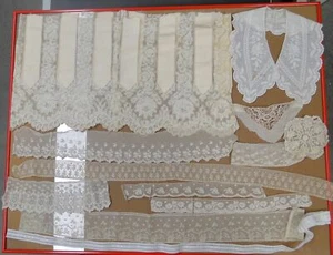 Collares antiguos de encaje/banda/cinta/cuentas para hacer ropa de muñeca francesa - Imagen 1 de 7