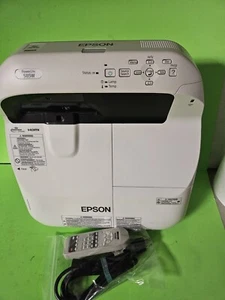 Sewing Epson Powerlite 585w Ultra Short-Throw HDMI Projector new lamp - Picture 1 of 3