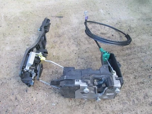 2006 VAUXHALL TIGRA B TWINTOP SERRATURA PORTA SINISTRA PASSEGGERO CONVERTIBILE BG 93162842 - Foto 1 di 3