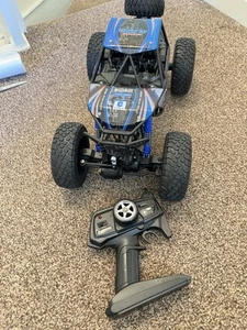4WD RC Car With Led Lights 2.4G Remote control Toy for Children and Adults, Uni - Picture 1 of 7
