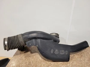 2002 CHEVROLET TAHOE AIR INTAKE DUCT RESONATOR 5.3L - Picture 1 of 7