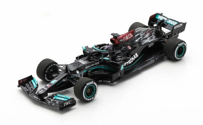 Spark 1:43 L. Hamilton Mercedes-AMG F1 Winner Bahrain GP 2021 Rennauto (S7660)