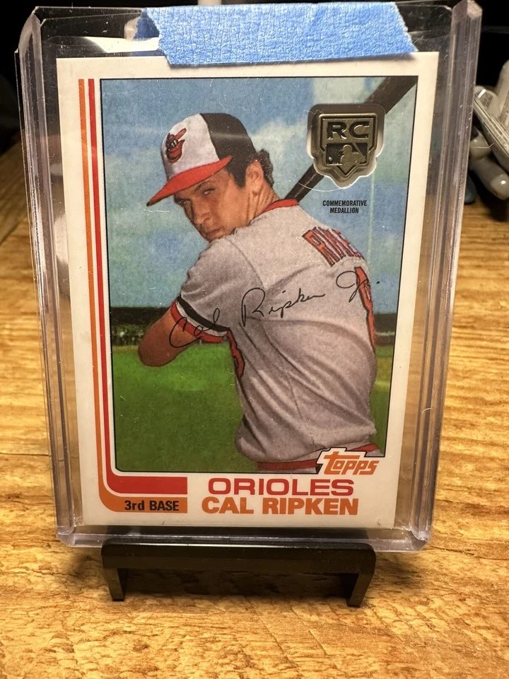2020 Topps Series 1 CAL RIPKEN JR. Retrospective RC Logo Medallion ~ Orioles⚾️🔥 - Image 1 of 1