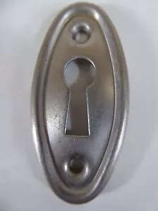 YALE VINTAGE / ANTIQUE BRASS ( NICKLE PLATED ) OVAL KEY HOLE COVER * ESCUTCHEONS - Picture 1 of 2