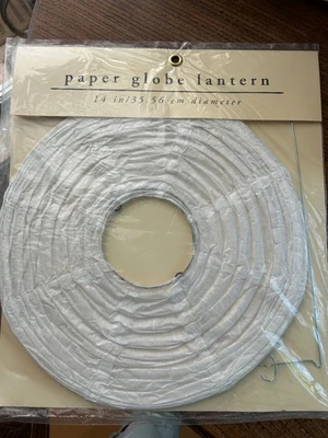 Trece linternas globo de papel, 14" de diámetro  Foto 1 de 2