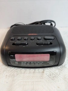 SUNBEAM RADIO ALARM CLOCK - Picture 1 of 5