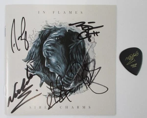 SIGNED by 5 + NICLAS ENGELIN GUITAR PICK! "Siren Charms" CD IN FLAMES 2014 Sony - Picture 1 of 4