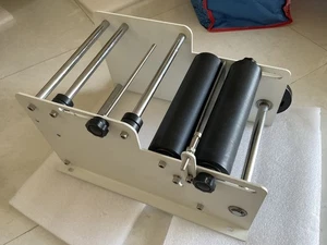 KIMTEM Manual&Semi-Automatic Round Labeling Machine, Bottle Label Applicator - Picture 1 of 12