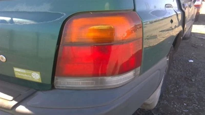 Luz trasera derecha pasajero compatible con 99-00 Forester 30508947 Foto 1 de 4