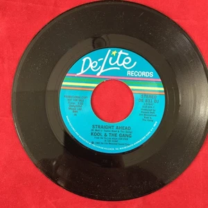 Promo KOOL & THE GANG: Straight Ahead (both sides) 7” 45 NM DJ Stereo Soul - Picture 1 of 2