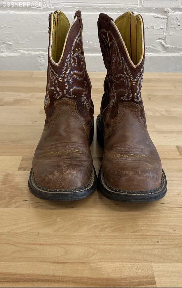 Ariat Fat Baby Style 10008743 zíper completo bordado amarelo azul - Tamanho 7B - Imagem 1 de 1