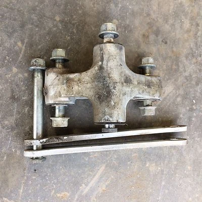 Kawasaki ZX 600e ZX6E 600 1995 f Ninja zx6 lote de pernos de acoplamiento de enlace de amortiguador trasero Foto 1 de 2